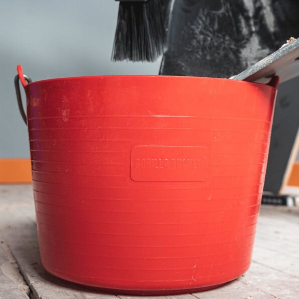 Red Gorilla Flexible Bucket 22L Red